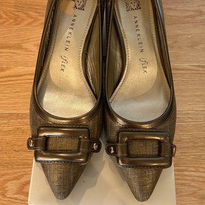 Anne Klein iflex Kitten Heels